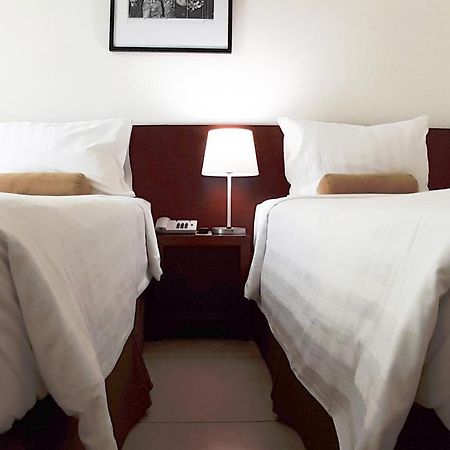 Park Hotel Cawang Джакарта Экстерьер фото